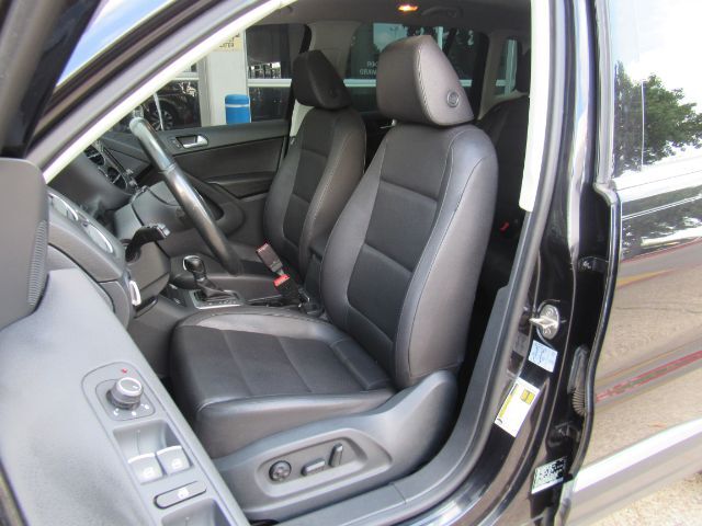2017 Volkswagen Tiguan 2.0T Wolfsburg Edition Plano TX