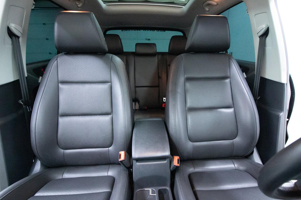 2017 Volkswagen Tiguan 4Motion Comfortline Leather Roof BCam Red Deer AB