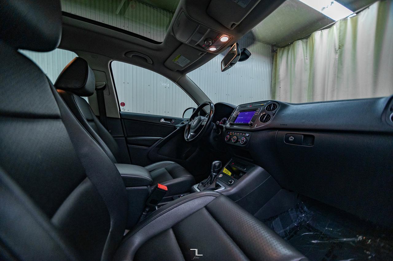 2017 Volkswagen Tiguan 4Motion Wolfsburg Edition Leather Roof BCam Red Deer AB