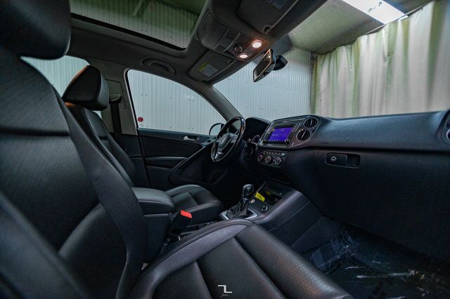 2017 Volkswagen Tiguan 4Motion Wolfsburg Edition Leather Roof BCam Red Deer AB