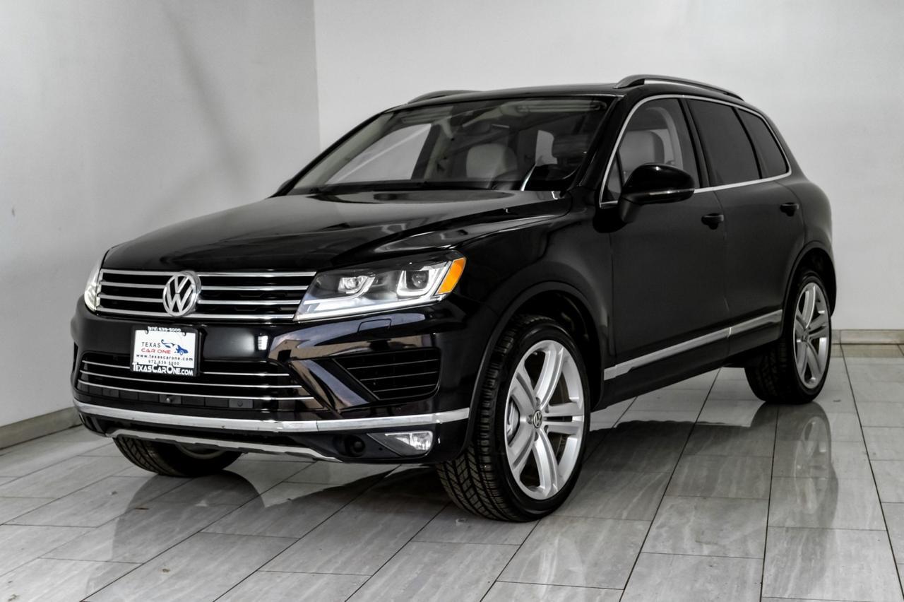 2017 Volkswagen Touareg V6 EXECUTIVE 4MOTION NAVIGATION PANORAMA LEATHER SEATS REAR CAME Carrollton TX