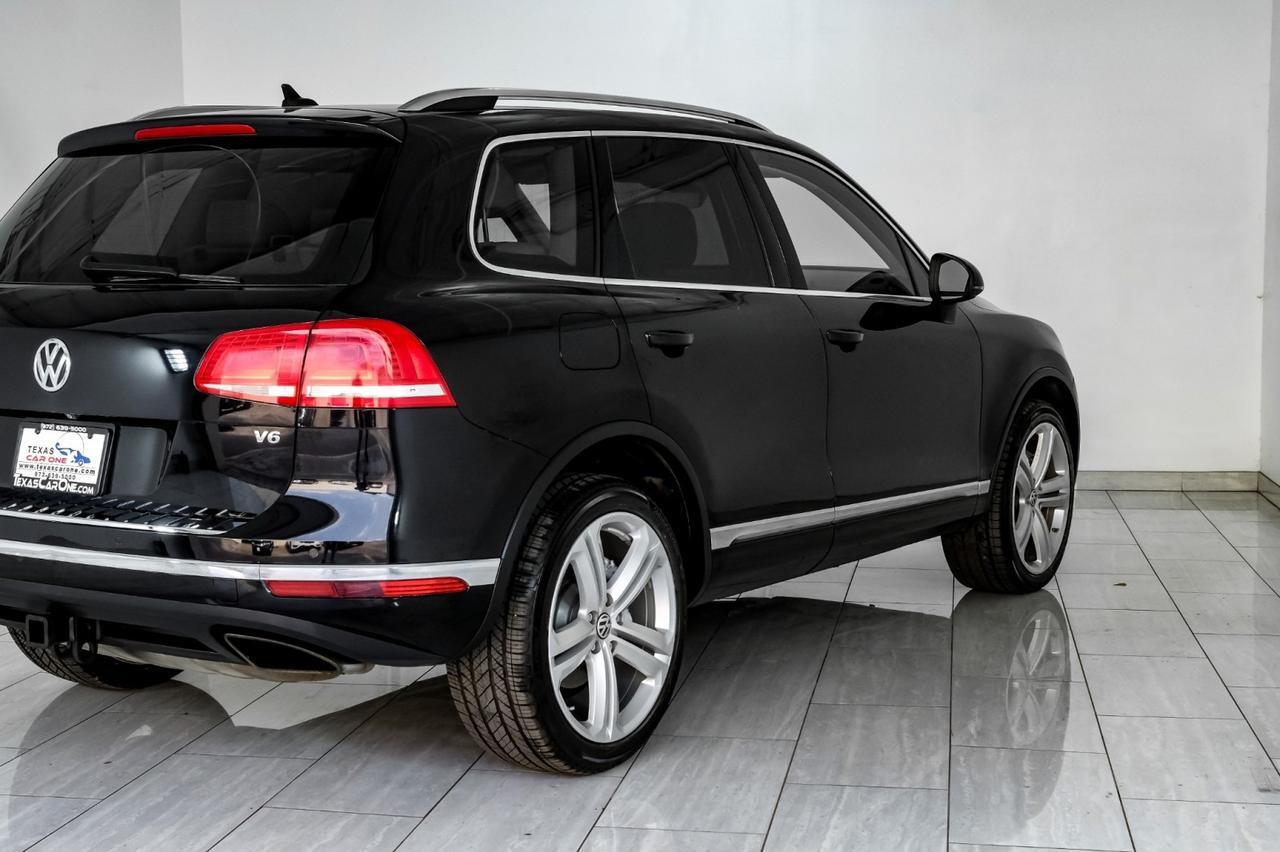 2017 Volkswagen Touareg V6 EXECUTIVE 4MOTION NAVIGATION PANORAMA LEATHER SEATS REAR CAME Carrollton TX