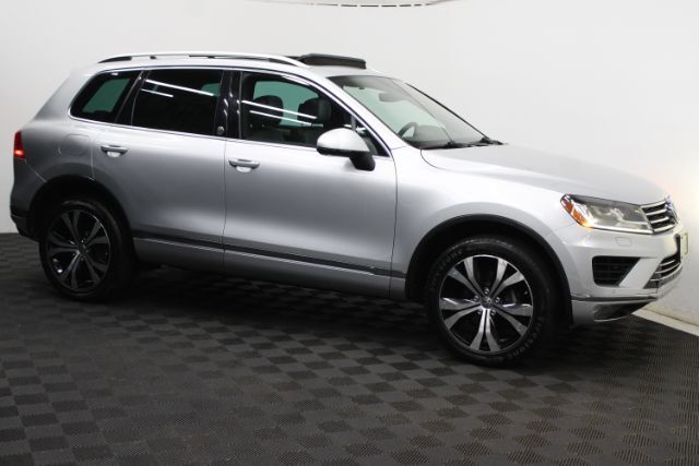 2017 Volkswagen Touareg V6 Wolfsburg Edition