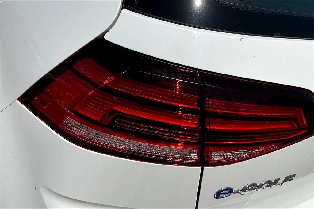 2017 Volkswagen e-Golf SE OR