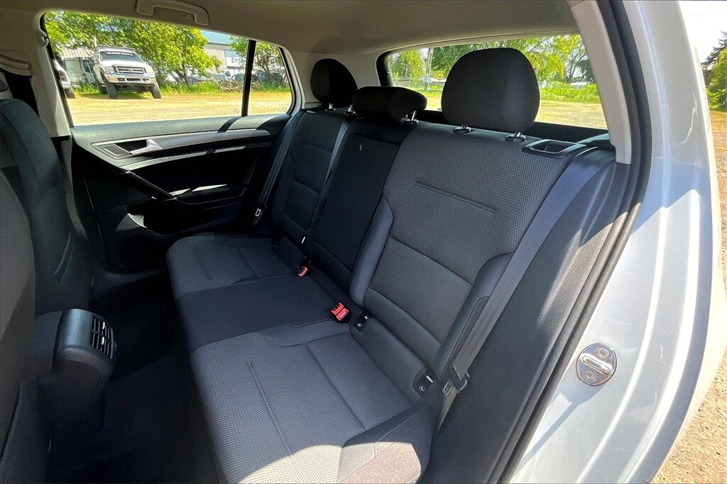 2017 Volkswagen e-Golf SE OR