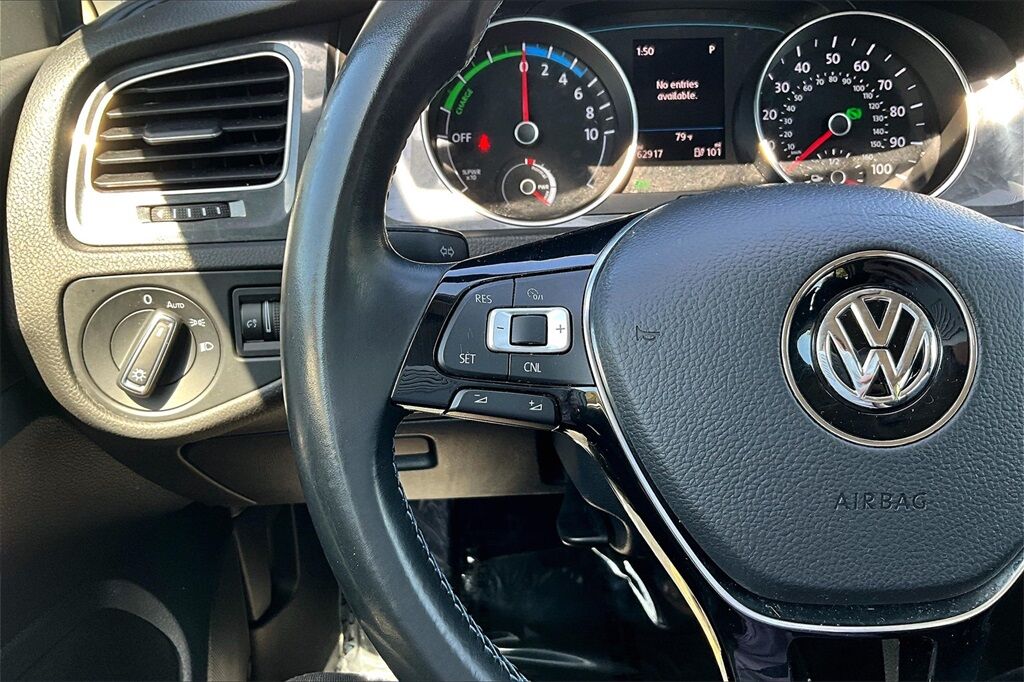 2017 Volkswagen e-Golf SE OR