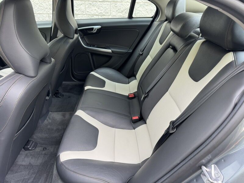 2017 Volvo S60 Cross Country  Willow Grove PA
