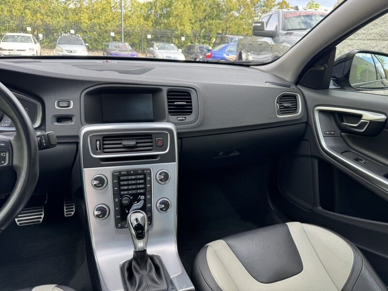 2017 Volvo S60 Cross Country  Willow Grove PA