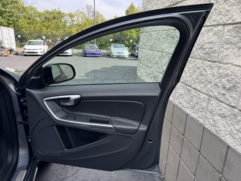 2017 Volvo S60 Cross Country  Willow Grove PA