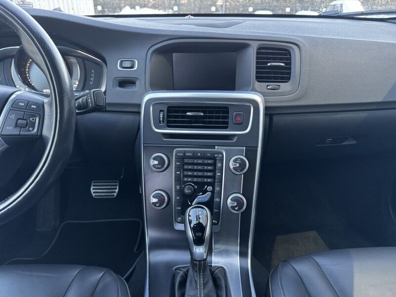 2017 Volvo S60 R-Design Platinum Willow Grove PA