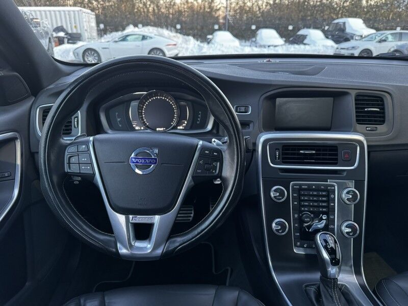 2017 Volvo S60 R-Design Platinum Willow Grove PA