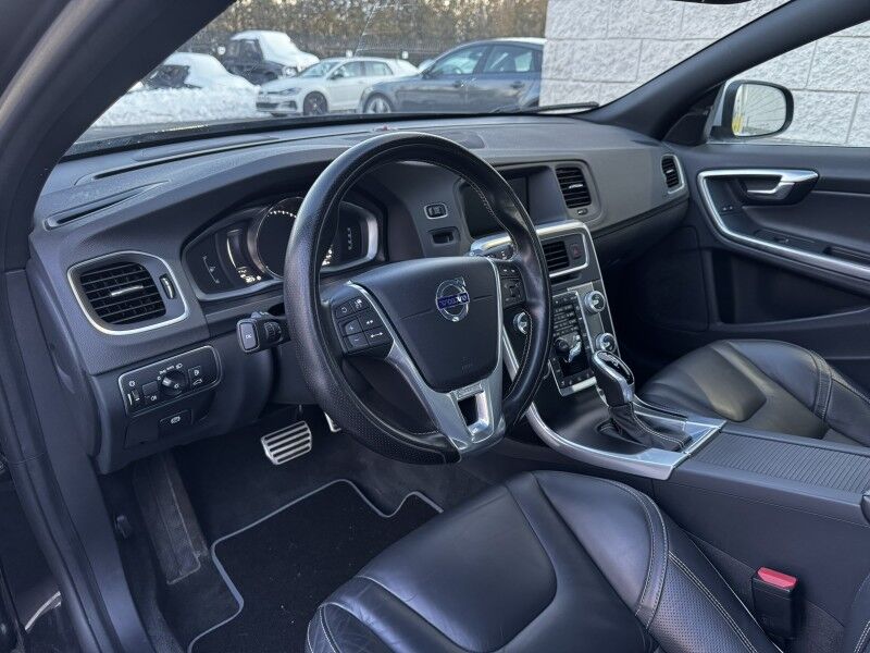 2017 Volvo S60 R-Design Platinum Willow Grove PA