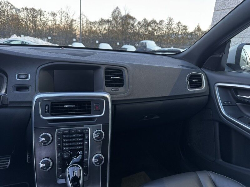 2017 Volvo S60 R-Design Platinum Willow Grove PA