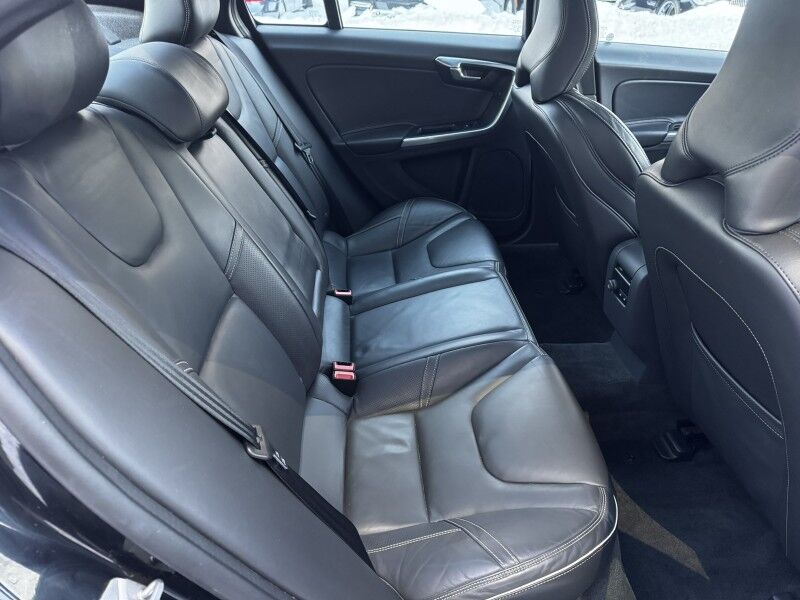 2017 Volvo S60 R-Design Platinum Willow Grove PA