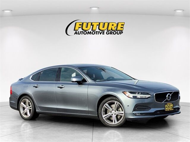 2017 Volvo S90 T5 Momentum