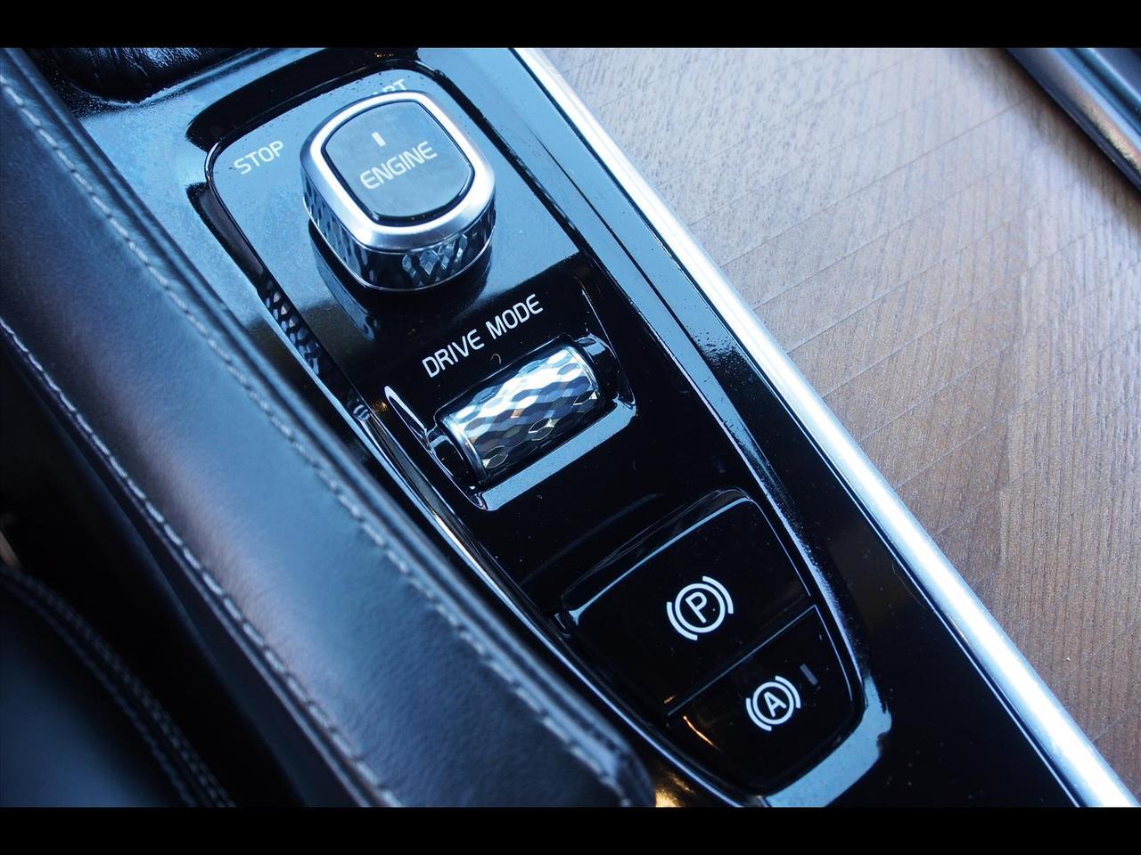 2017 Volvo S90 T6 Inscription