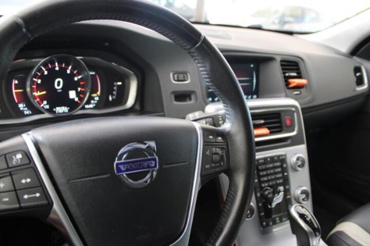 2017 Volvo V60 Cross Country Platinum Plano TX 2017 Volvo V60 Cross Country Platinum Plano TX