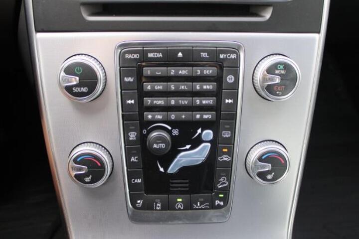 2017 Volvo V60 Cross Country Platinum Plano TX 2017 Volvo V60 Cross Country Platinum Plano TX