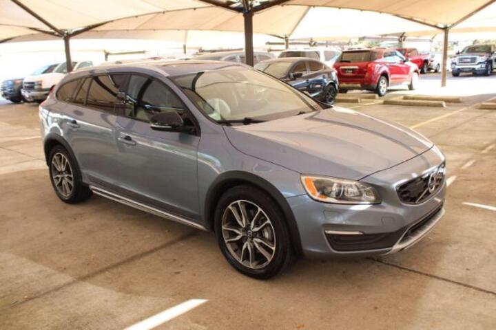 2017 Volvo V60 Cross Country Platinum Plano TX 2017 Volvo V60 Cross Country Platinum Plano TX