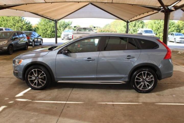 2017 Volvo V60 Cross Country Platinum Plano TX 2017 Volvo V60 Cross Country Platinum Plano TX