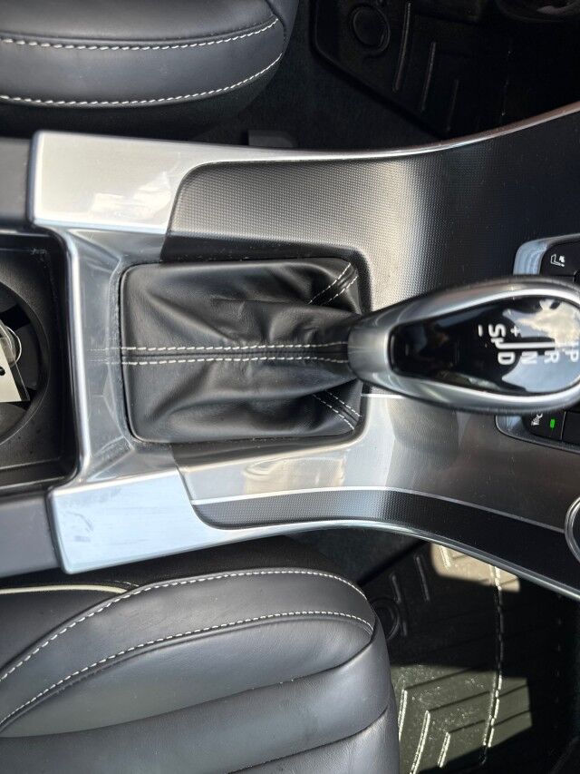 2017 Volvo V60 R-Design Platinum Springfield IL 2017 Volvo V60 R-Design Platinum Springfield IL