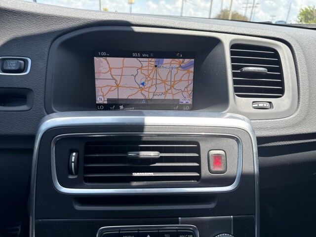 2017 Volvo V60 R-Design Platinum Springfield IL 2017 Volvo V60 R-Design Platinum Springfield IL