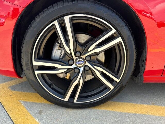 2017 Volvo V60 R-Design Platinum Springfield IL 2017 Volvo V60 R-Design Platinum Springfield IL