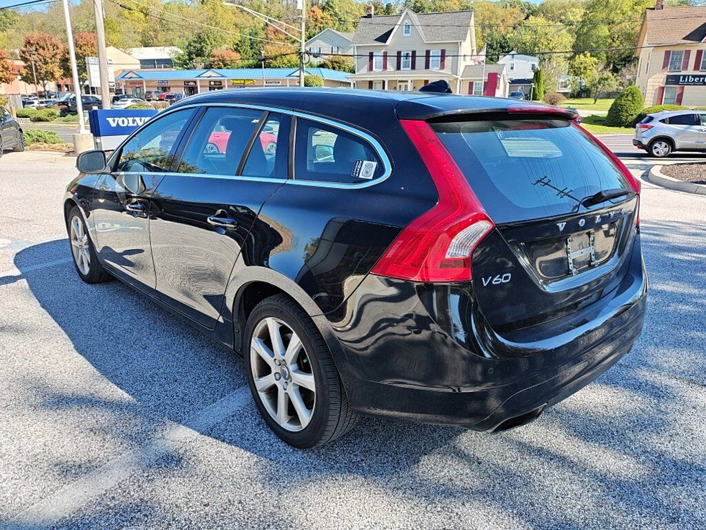 2017 Volvo V60 T5 Platinum Hunt Valley MD