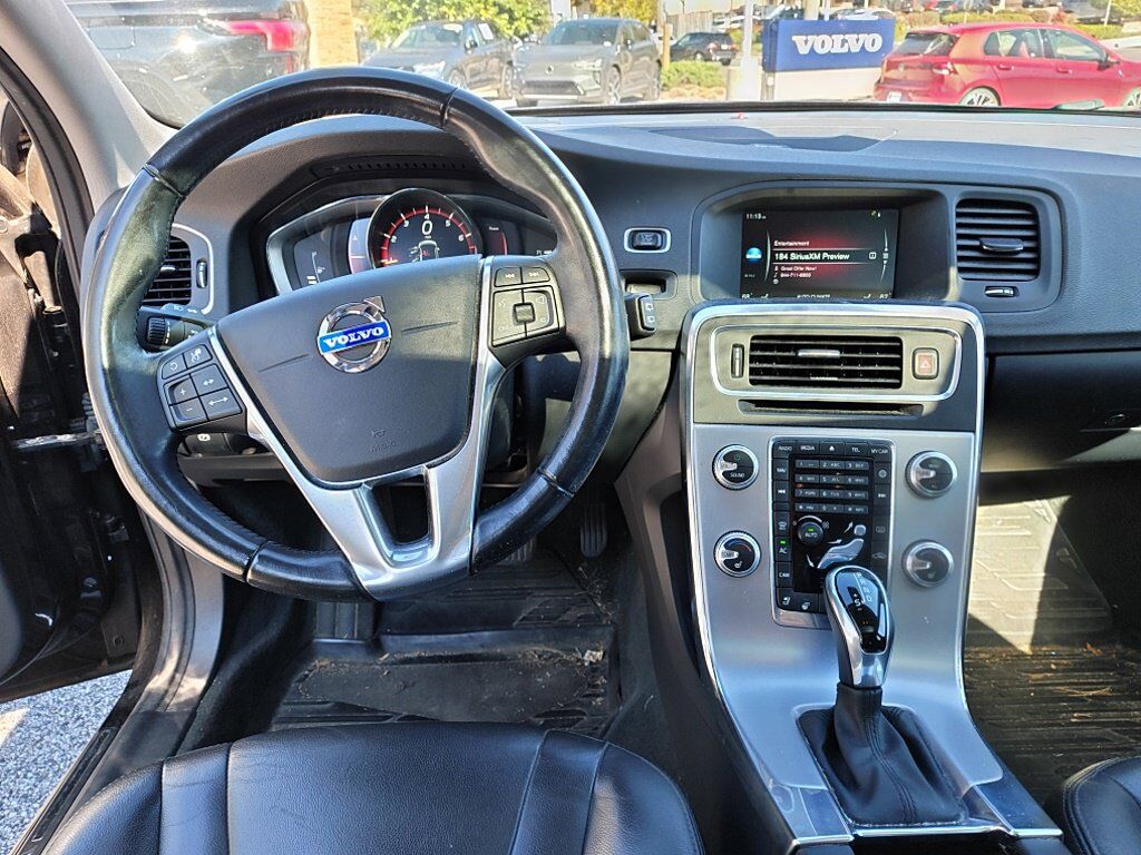 2017 Volvo V60 T5 Platinum Hunt Valley MD