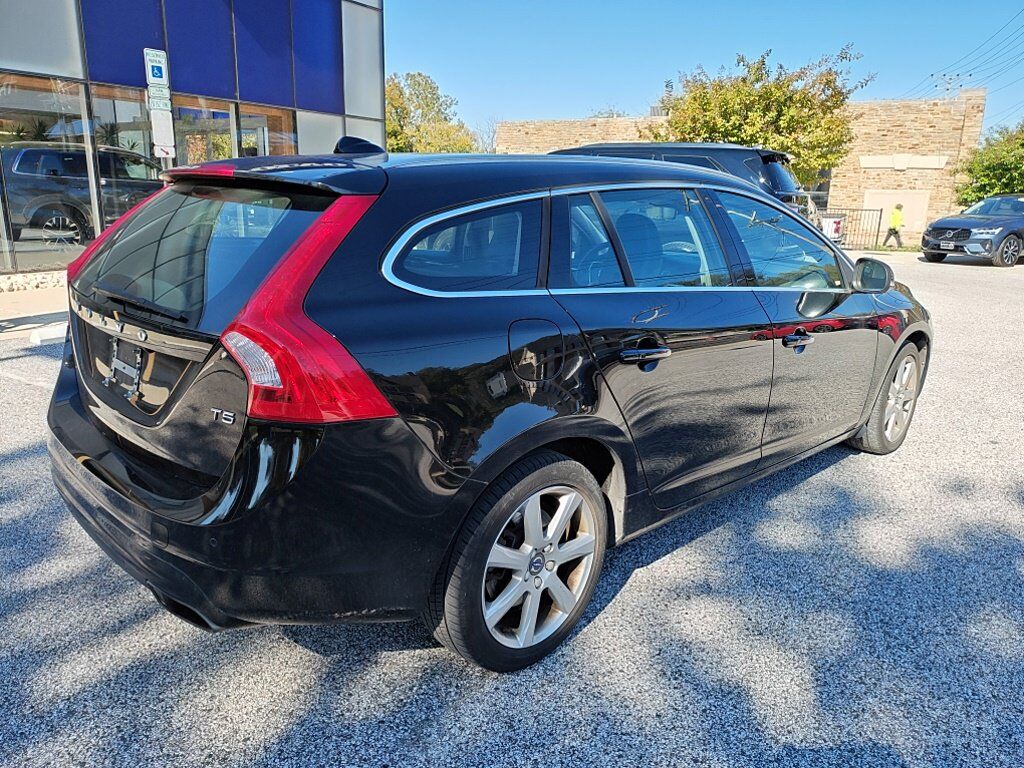 2017 Volvo V60 T5 Platinum Hunt Valley MD
