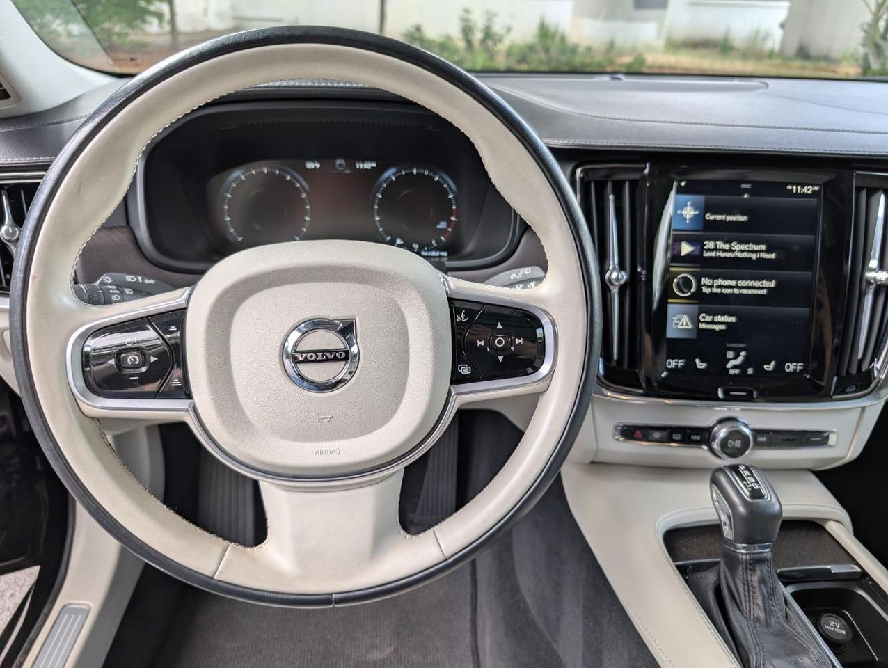2017 Volvo V90 Cross Country T6 AWD LUX w/High Performance Audio, 360 Cam, Pilot Assist, 4 Heated Seats, Cooled & Massage Front S Portland OR