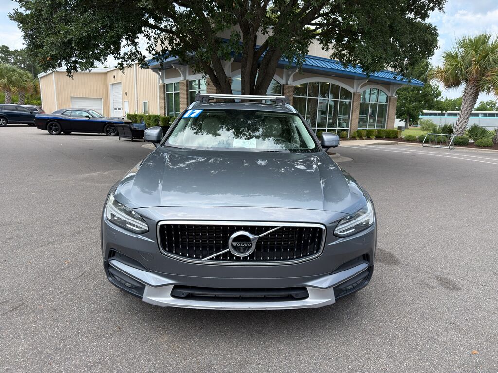 2017 Volvo V90 Cross Country T6