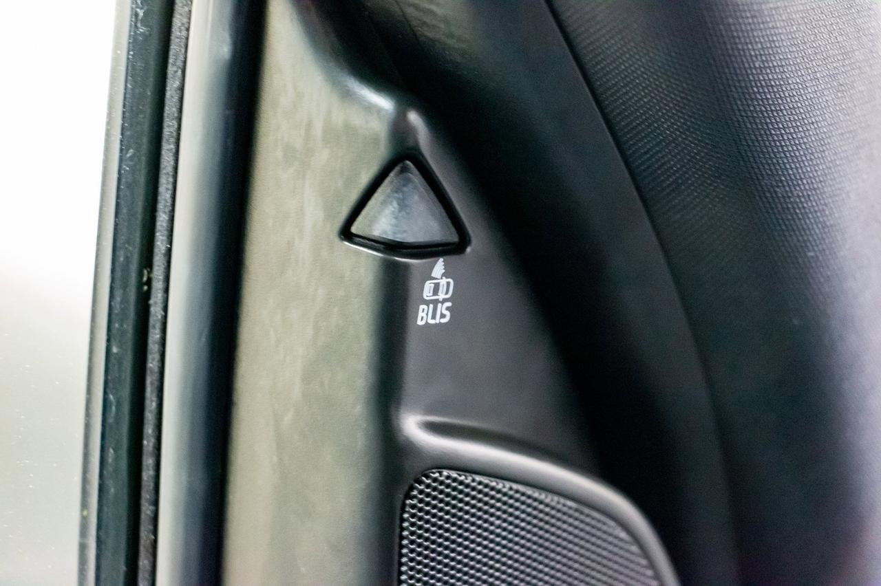 2017 Volvo XC60 AWD T6 Drive-E Premier Leather Roof Nav Red Deer AB