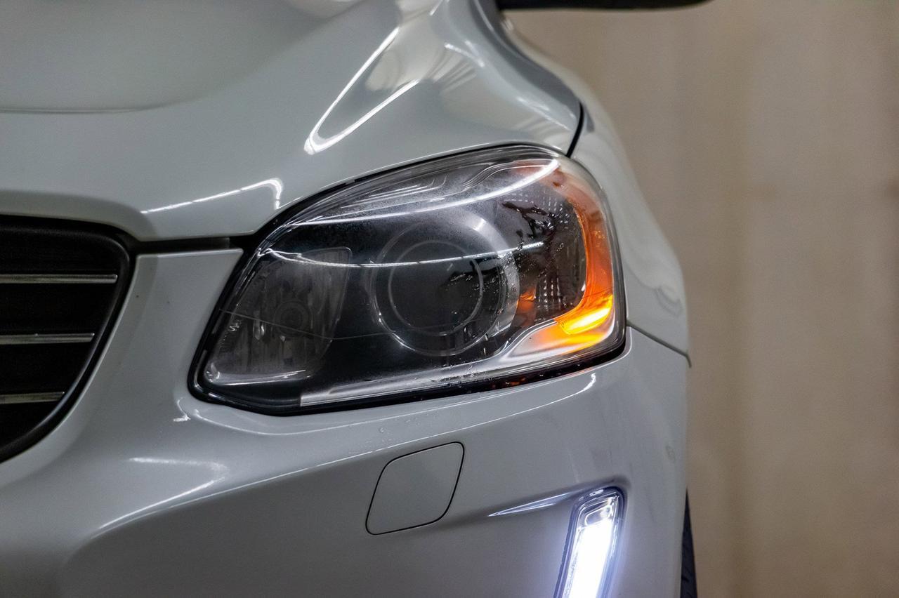 2017 Volvo XC60 AWD T6 Drive-E Premier Leather Roof Nav Red Deer AB