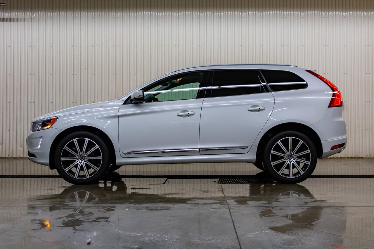 2017 Volvo XC60 AWD T6 Drive-E Premier Leather Roof Nav Red Deer AB