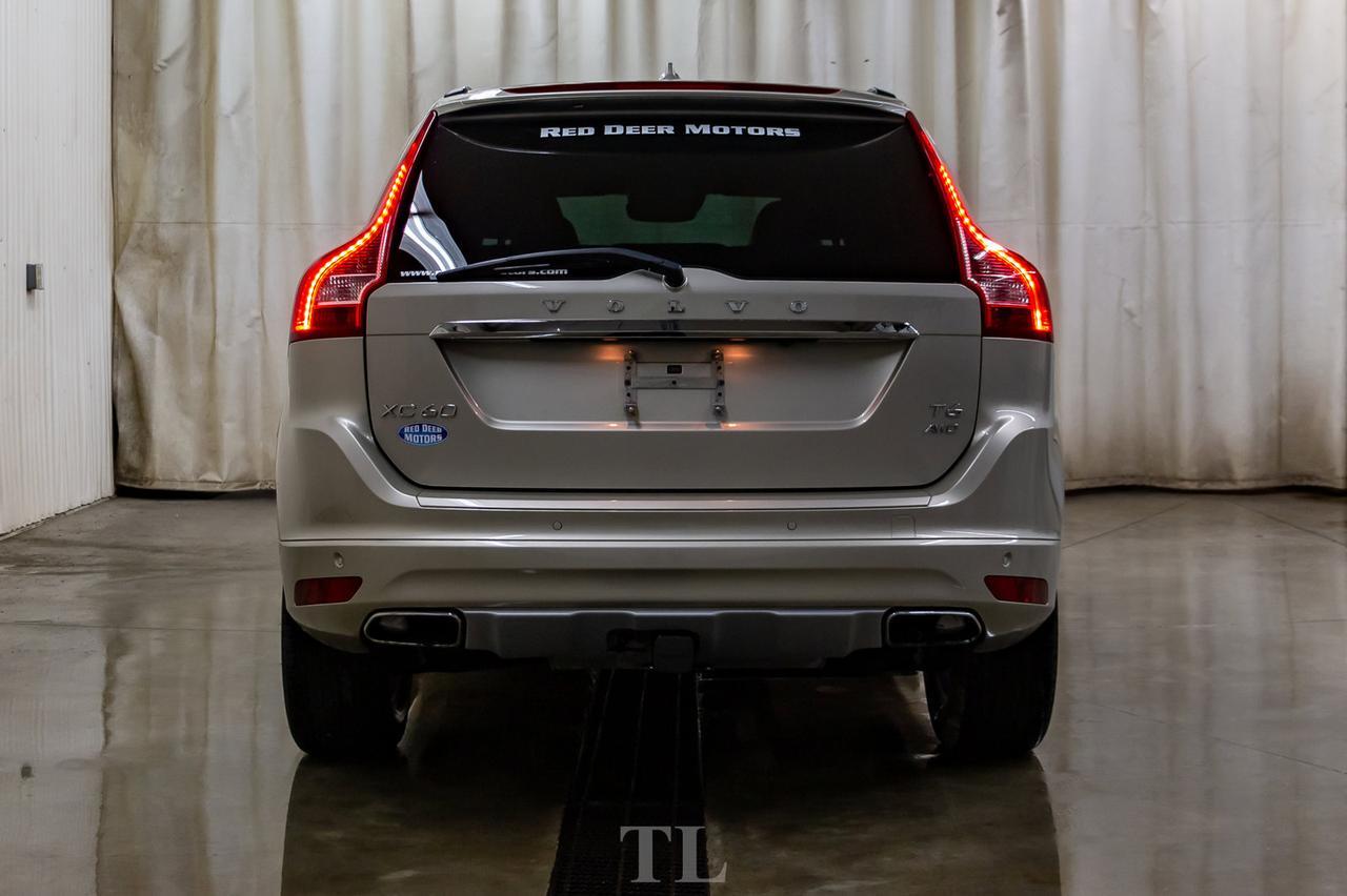 2017 Volvo XC60 AWD T6 Drive-E Premier Leather Roof Nav Red Deer AB