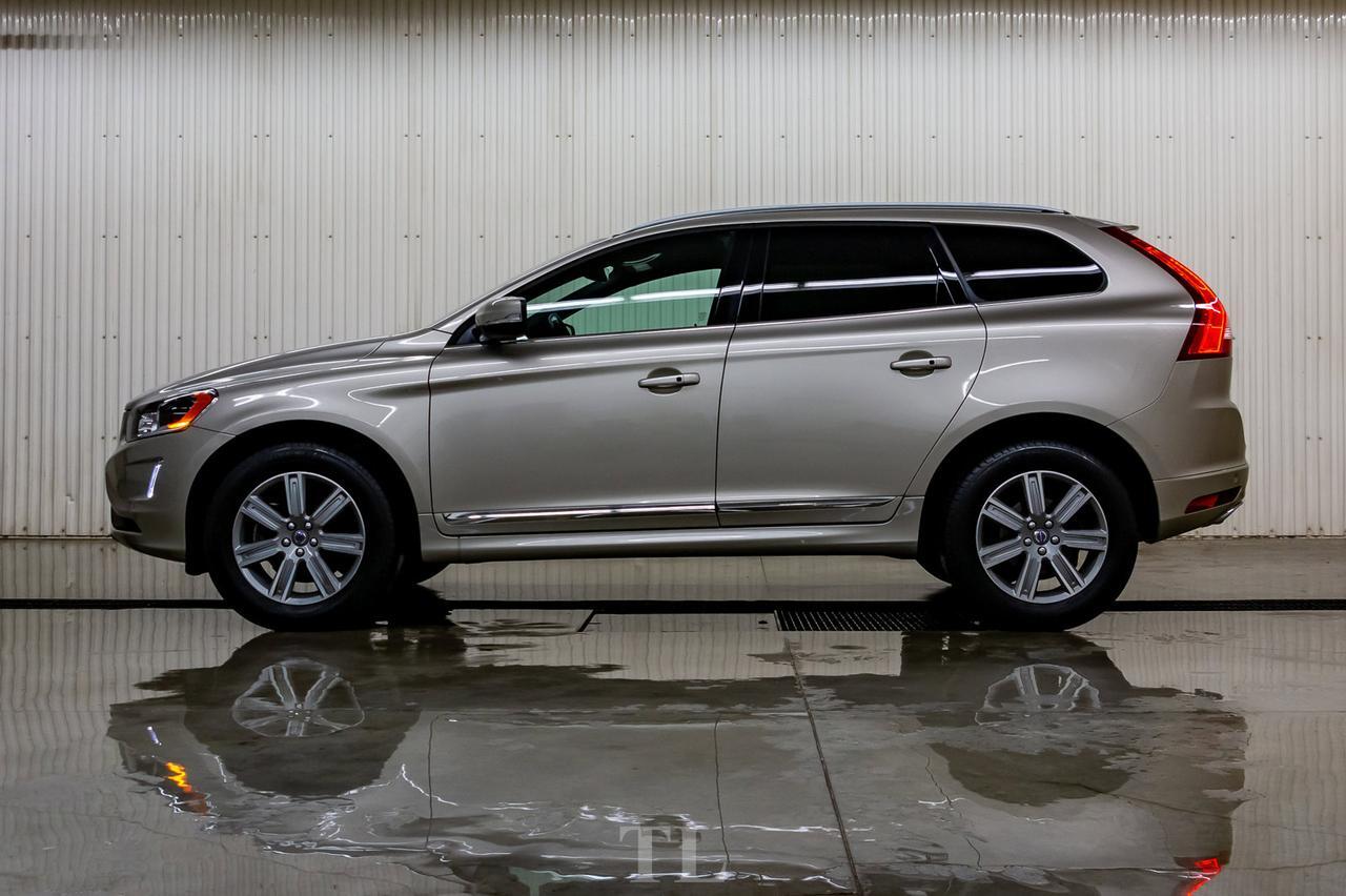 2017 Volvo XC60 AWD T6 Drive-E Premier Leather Roof Nav Red Deer AB