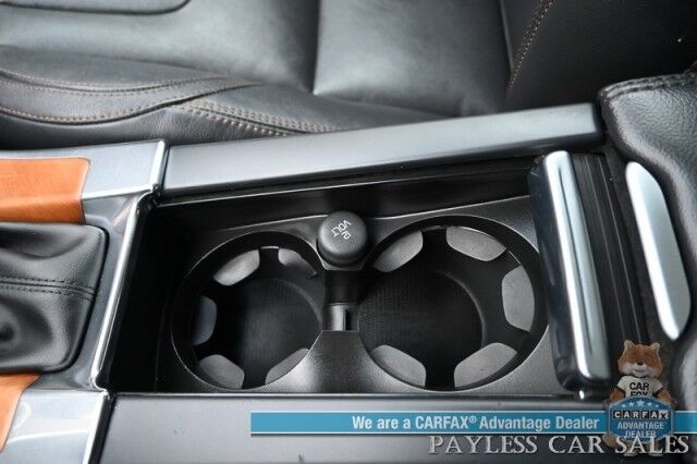 2017 Volvo XC60 Inscription / AWD / Power & Heated Leather Seats / Panoramic Sunroof / Navigation / Blind Spot Alert / Bluetooth / Backup Camera / Cruise Control / Keyless Entry & Start / 31 MPG / Only 73K Miles Anchorage AK