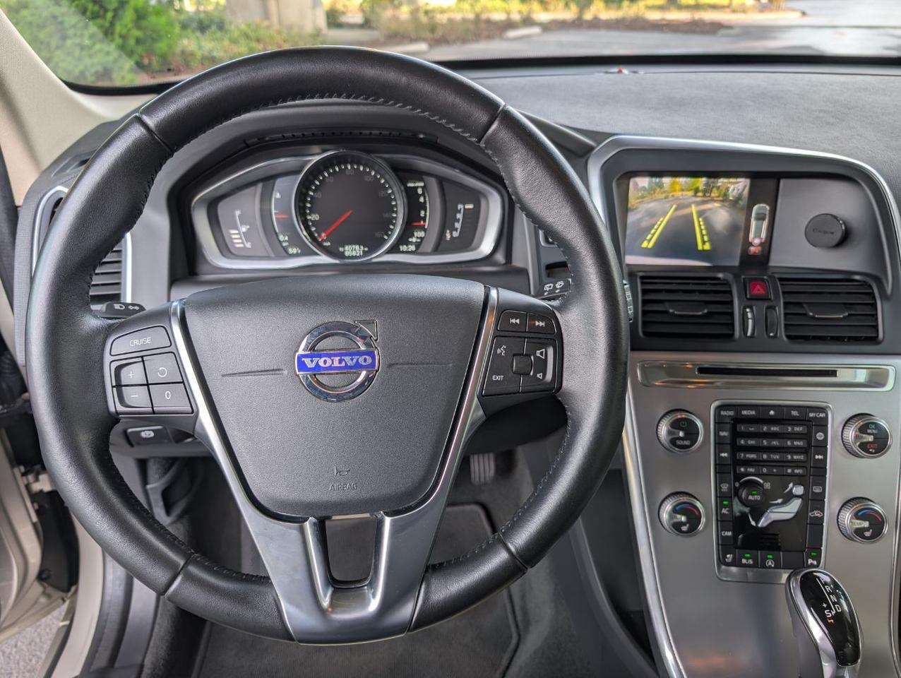 2017 Volvo XC60 T6 AWD Dynamic Preferred w/High Performance Audio, Heated Seats * Portland OR