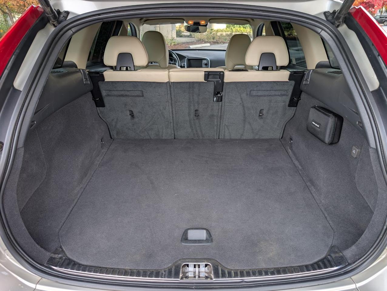 2017 Volvo XC60 T6 AWD Dynamic Preferred w/High Performance Audio, Heated Seats * Portland OR