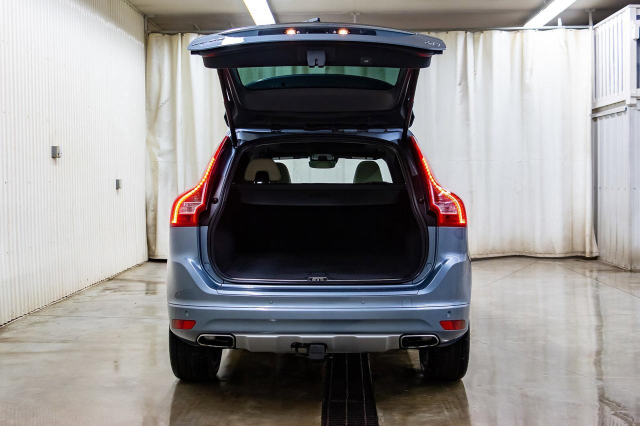 2017 Volvo XC60 T6 Drive-E Premier Red Deer AB