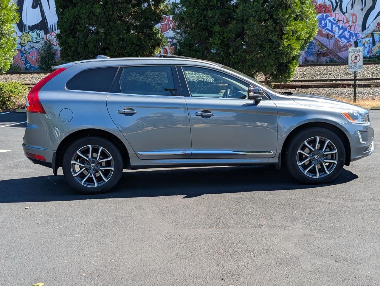 2017 Volvo XC60 T6 Dynamic AWD Portland OR