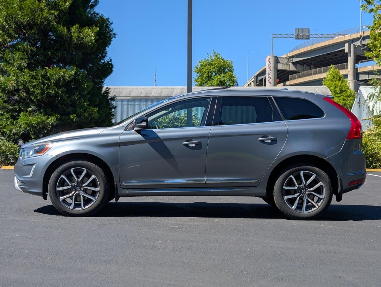 2017 Volvo XC60 T6 Dynamic AWD Portland OR