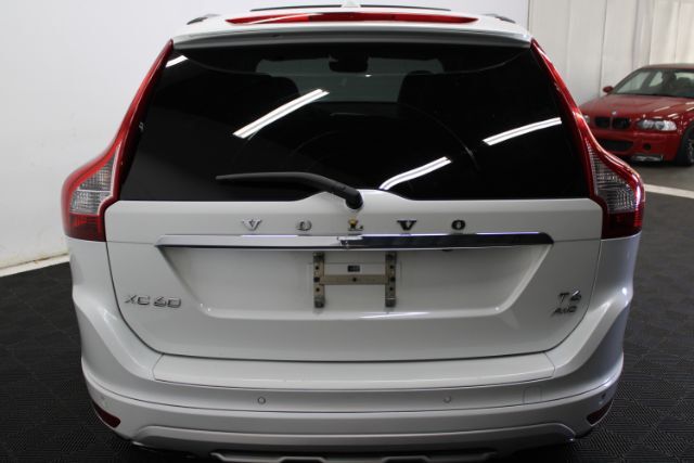 2017 Volvo XC60 T6 Dynamic Chantilly VA