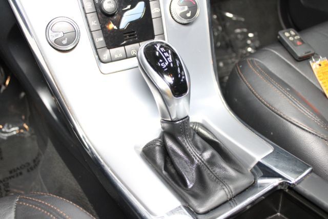 2017 Volvo XC60 T6 Dynamic Chantilly VA