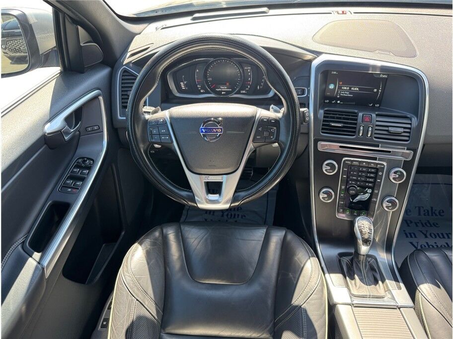 2017 Volvo XC60 T6 R-Design Sport Utility 4D Folsom CA