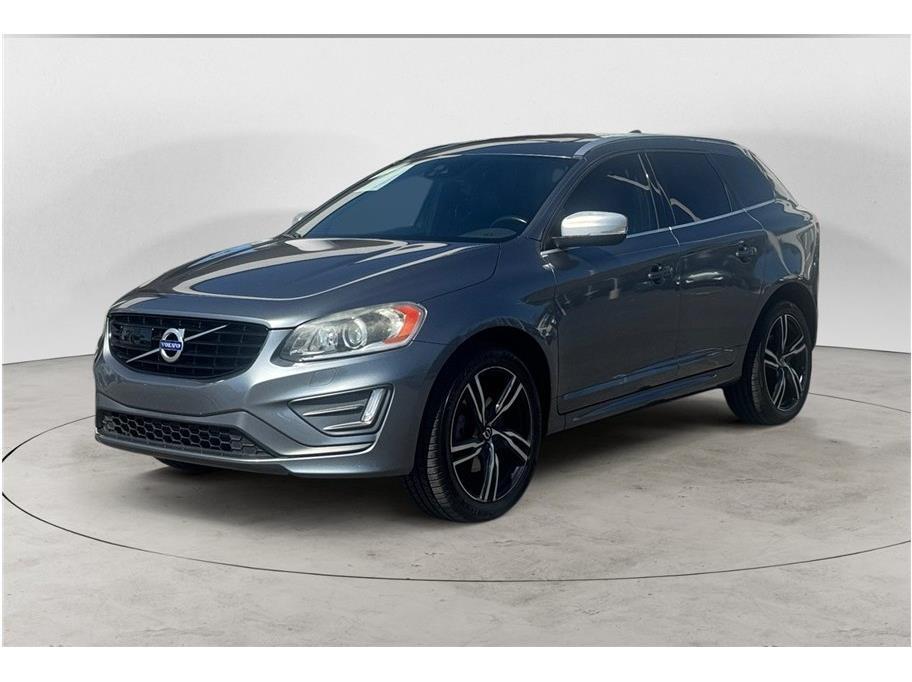 2017 Volvo XC60 T6 R-Design Sport Utility 4D