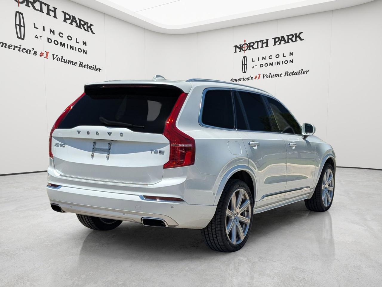 2017 Volvo XC90 Inscription