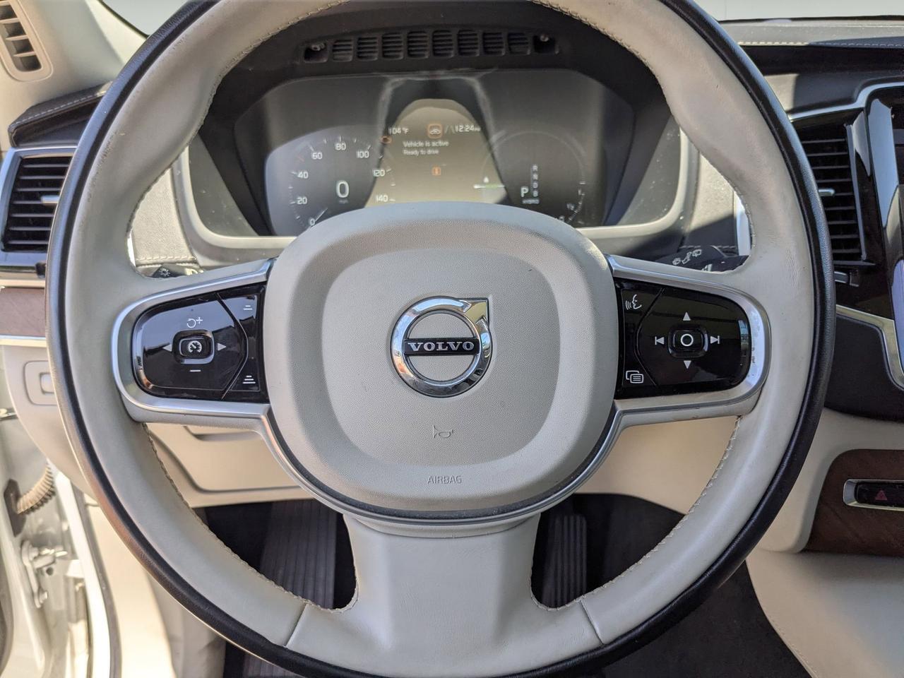 2017 Volvo XC90 Inscription