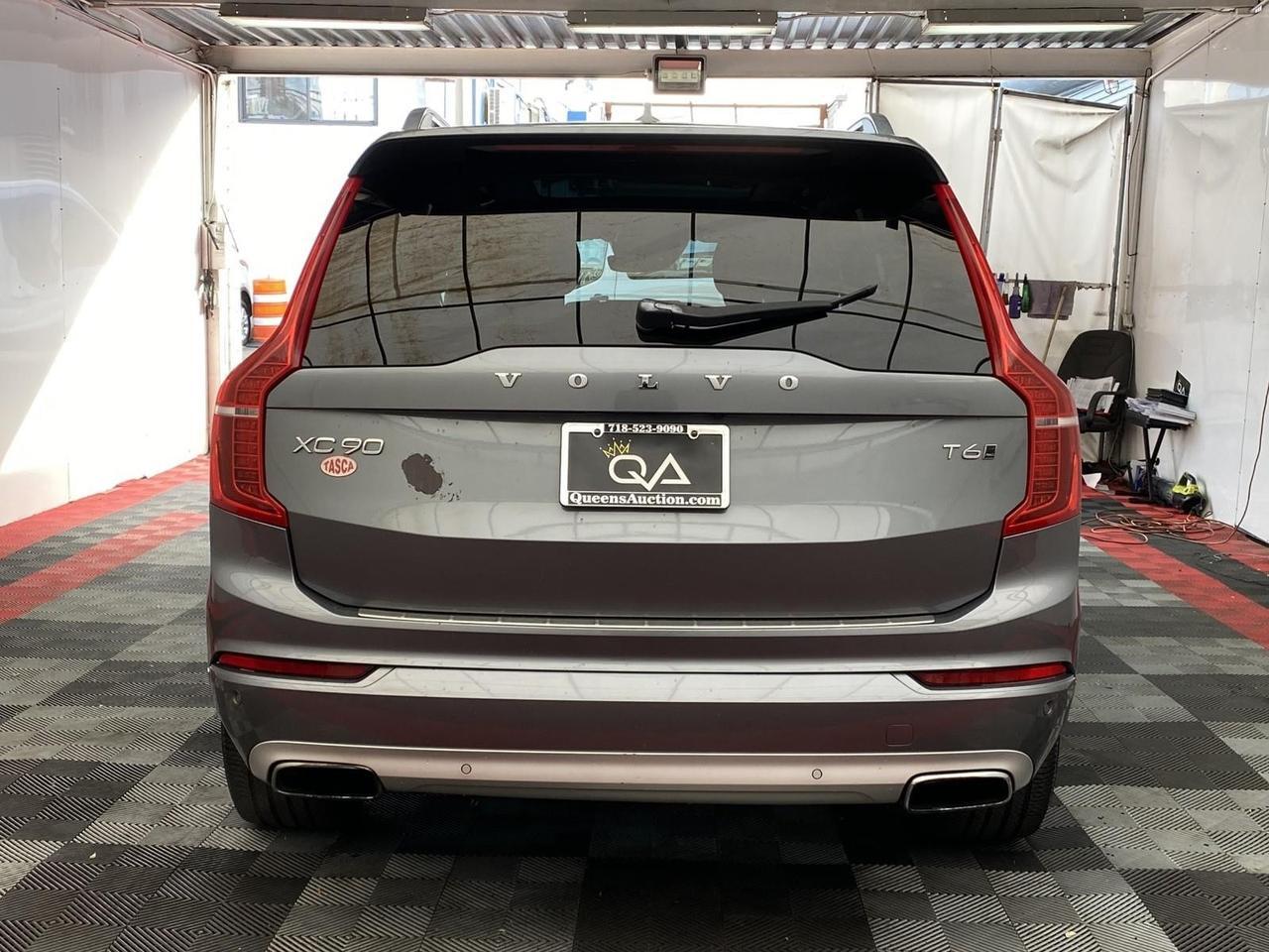 2017 Volvo XC90 Momentum photo 4